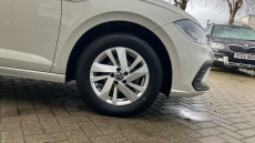 Volkswagen Polo 1.0 Life 5dr Petrol Hatchback